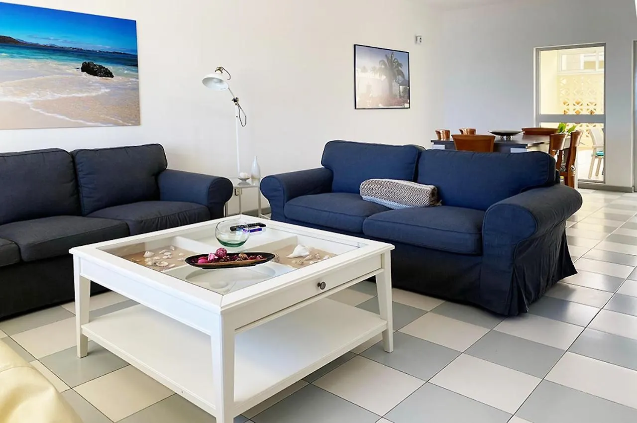 Duplex con vistas en primera linea de playa Puerto del Rosario  Сasa de vacaciones